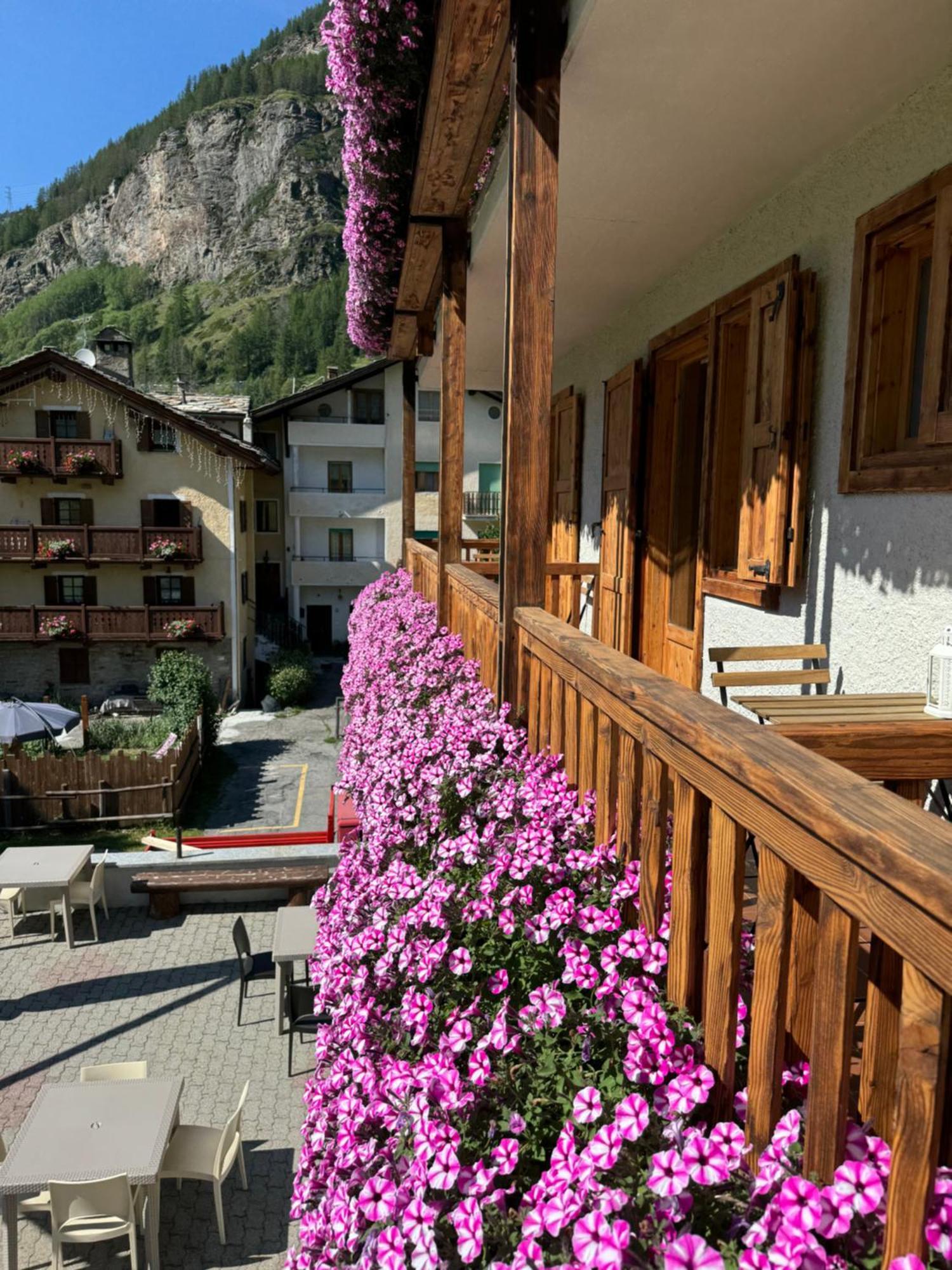 Hotel Ondezana Когне Екстериор снимка