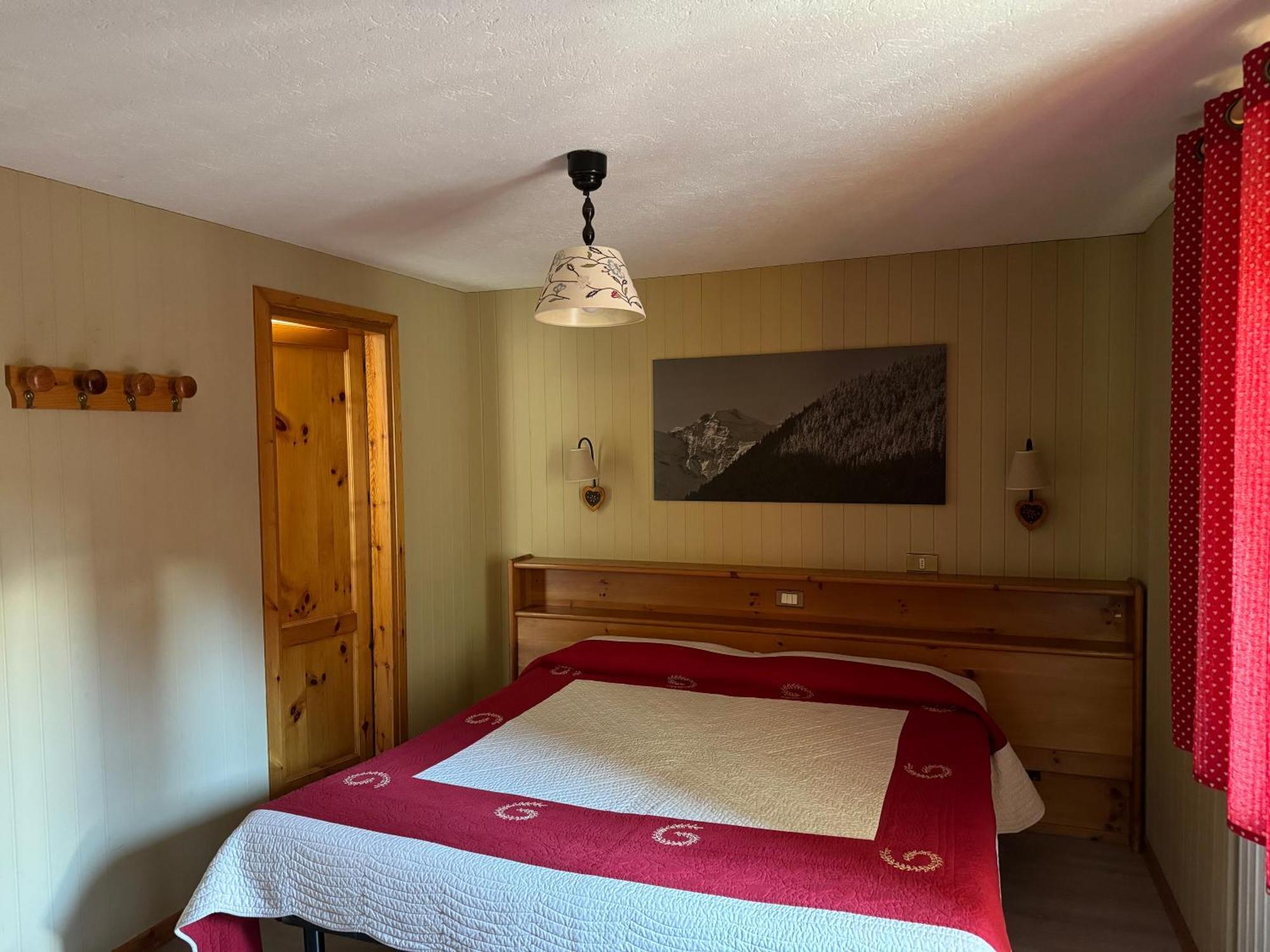 Hotel Ondezana Когне Екстериор снимка