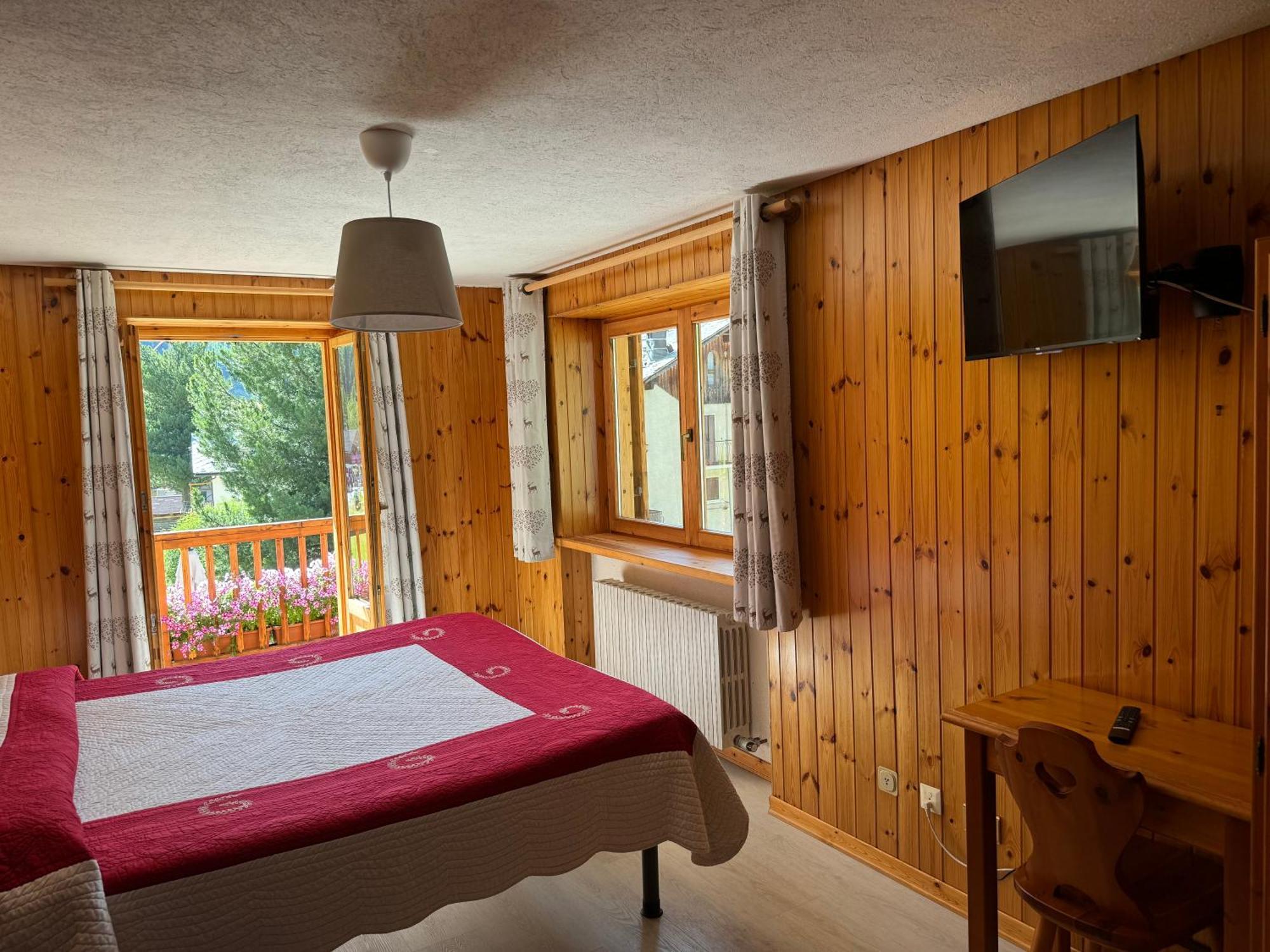 Hotel Ondezana Когне Екстериор снимка