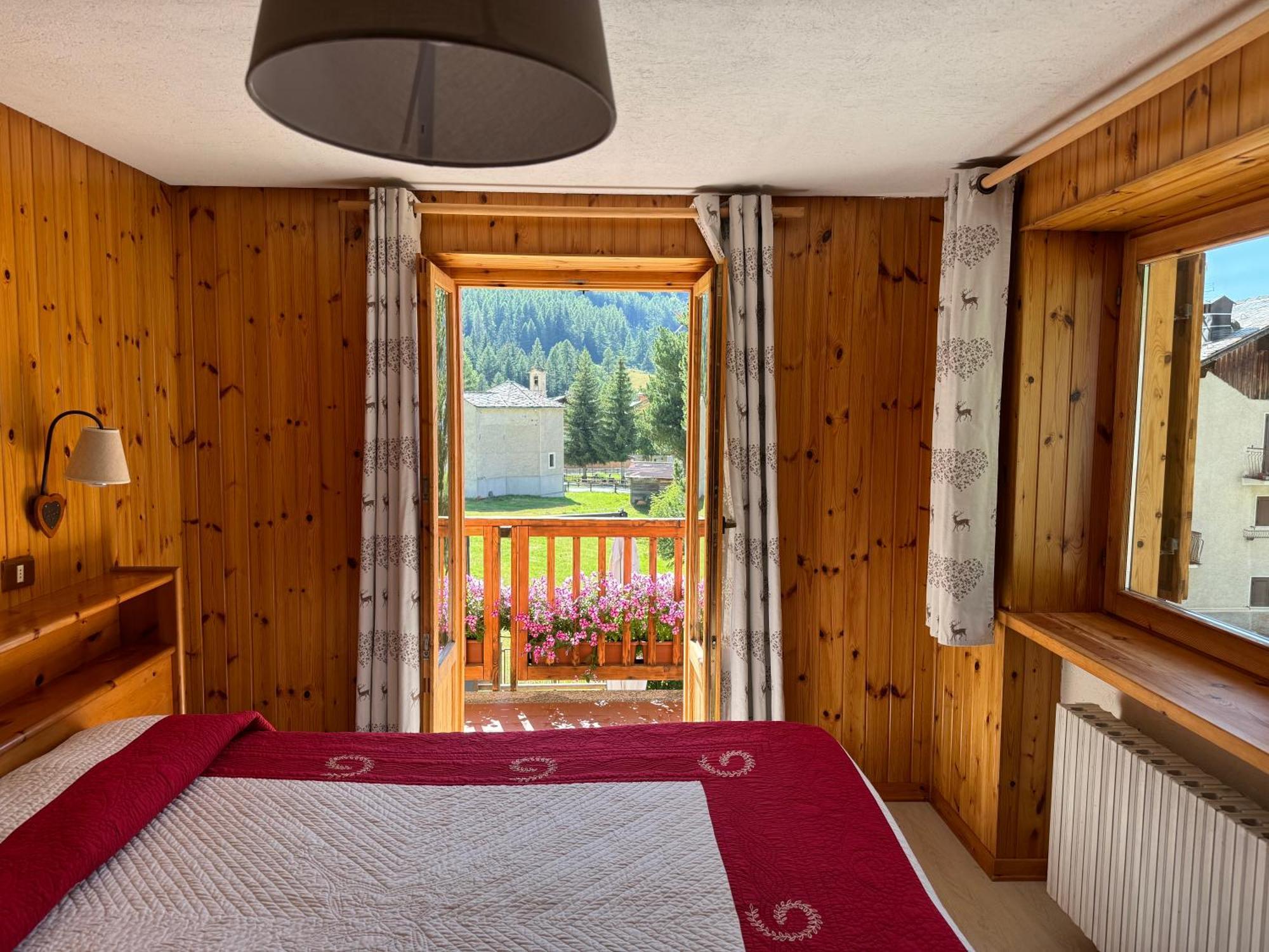 Hotel Ondezana Когне Екстериор снимка