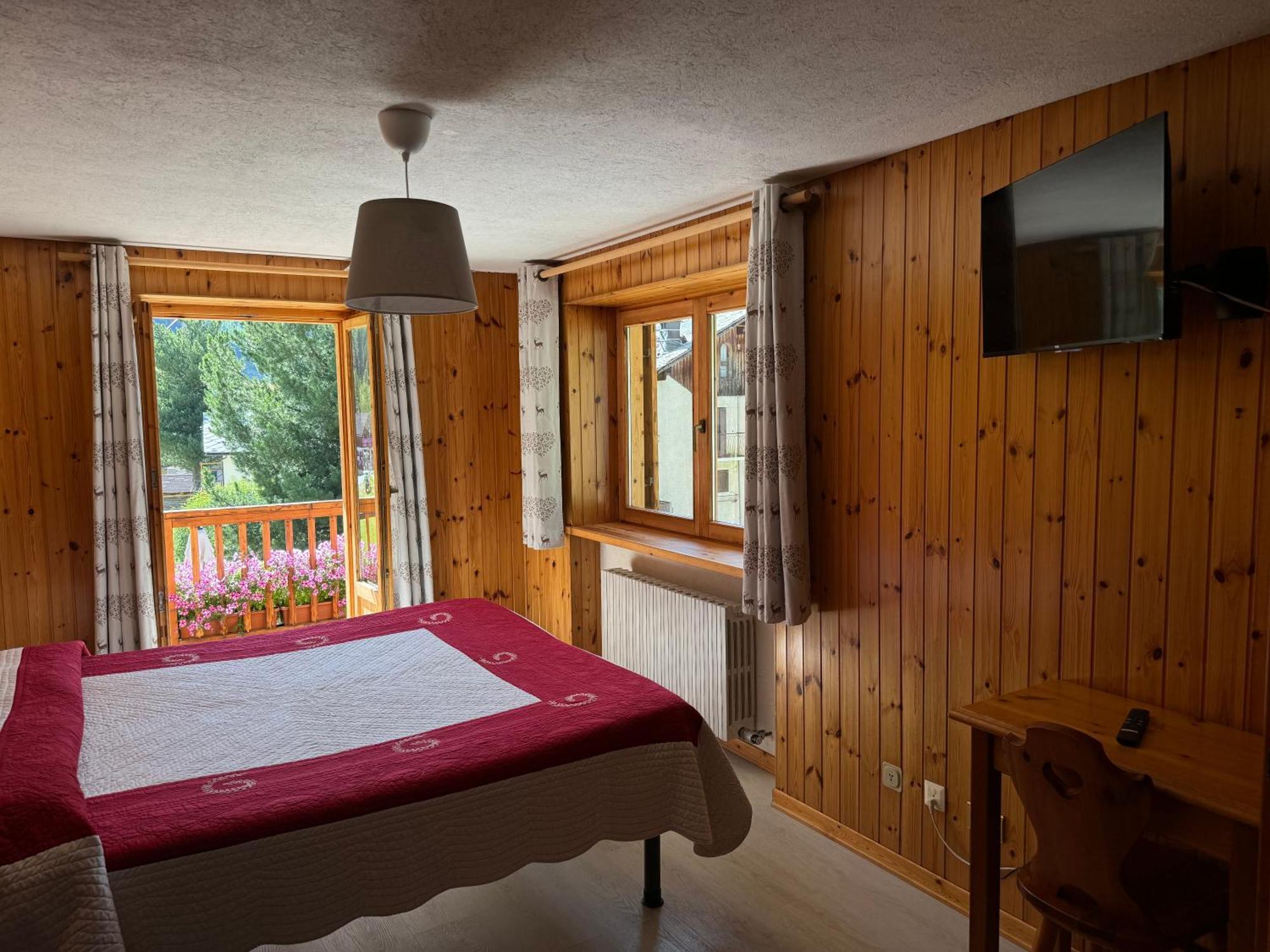 Hotel Ondezana Когне Екстериор снимка