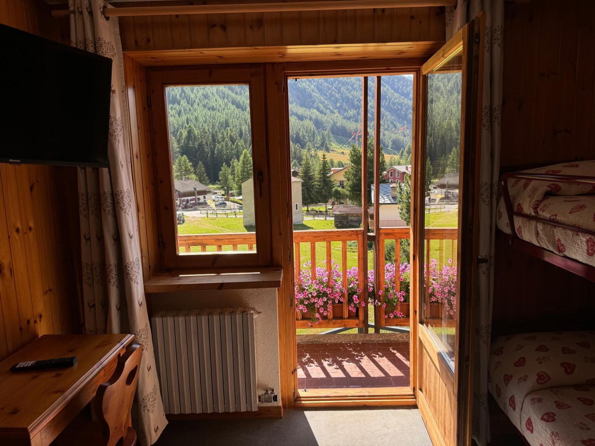 Hotel Ondezana Когне Екстериор снимка