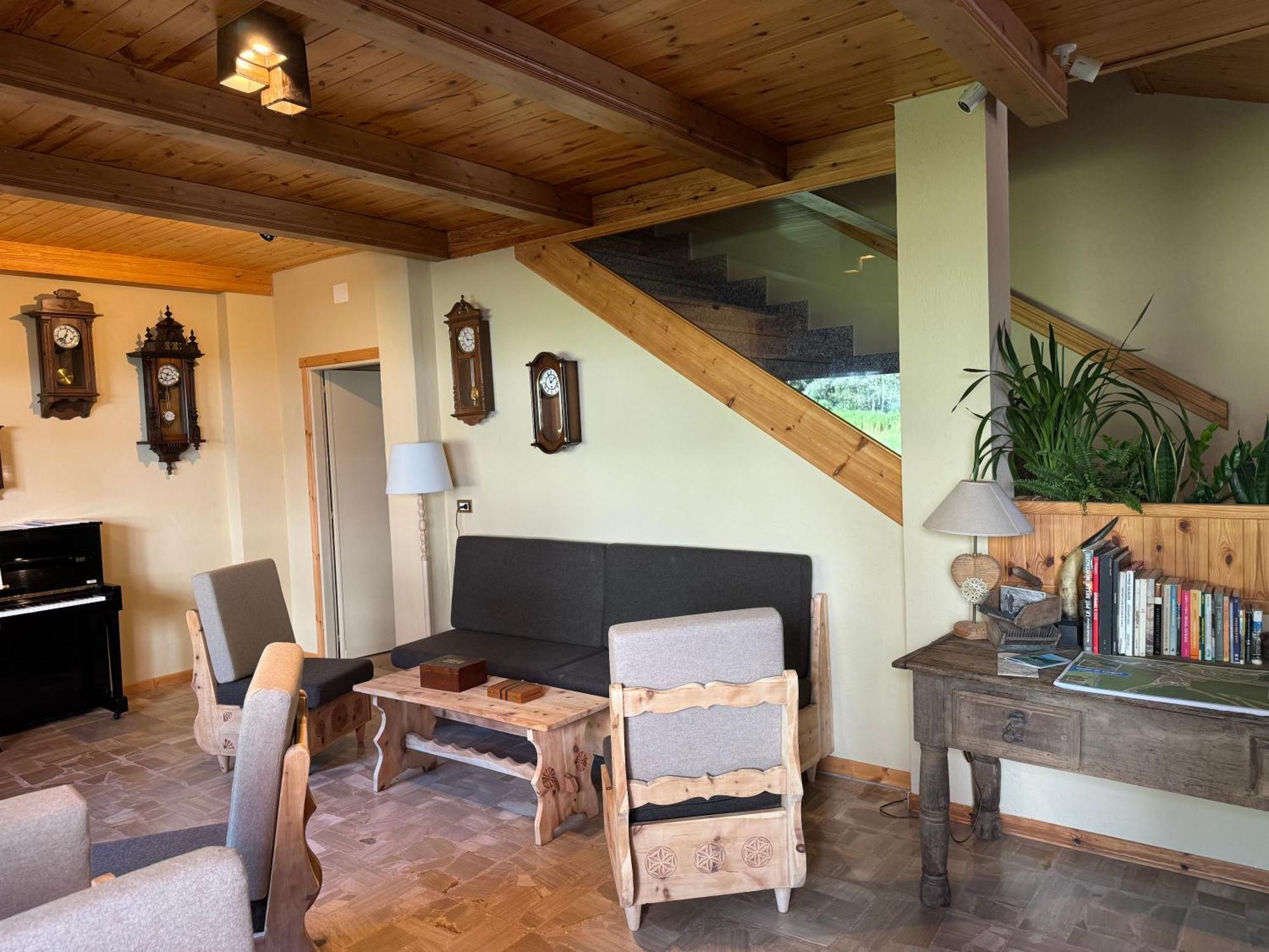 Hotel Ondezana Когне Екстериор снимка